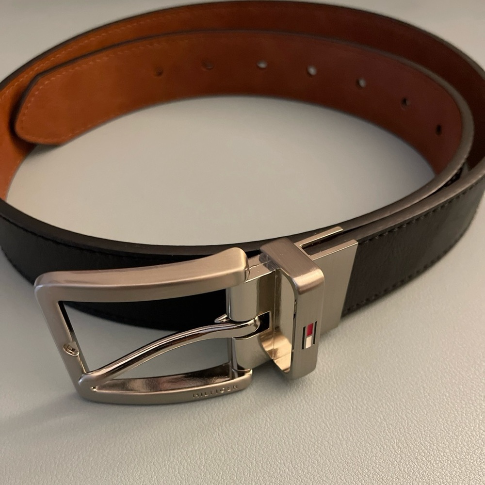 Tommy Hilfiger Men’s Belt - 32 - Reversible - NWOT